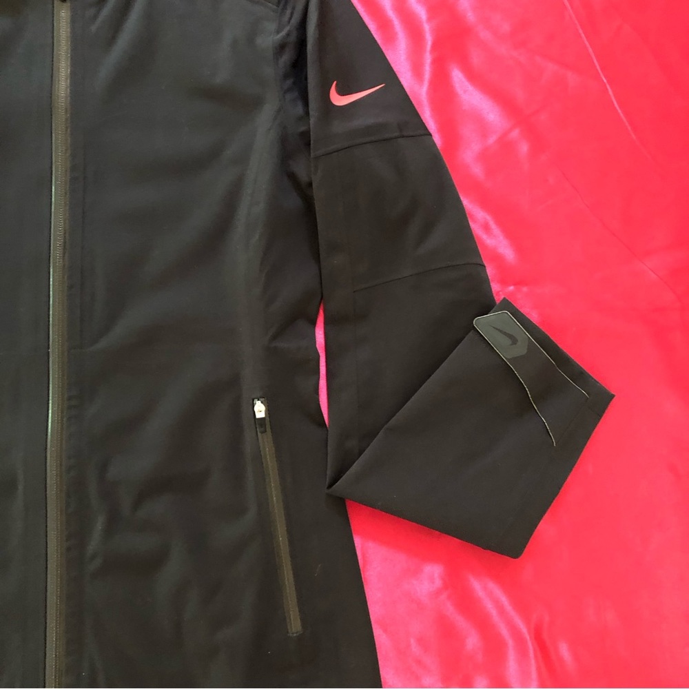 Nike Women Golf Storm Fit Jacket - Picture 7 of 13
